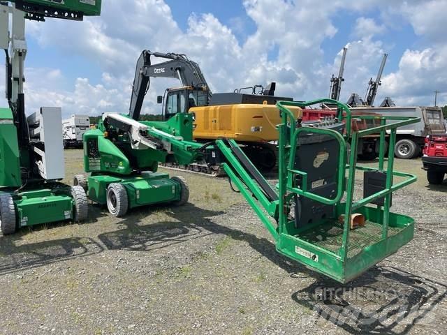 JLG E400AJPN Iseliikuvad poomtõstukid