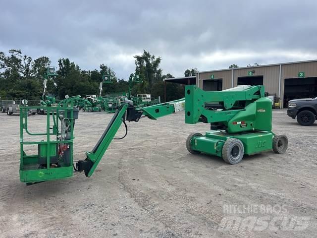 JLG E400AJPN Iseliikuvad poomtõstukid