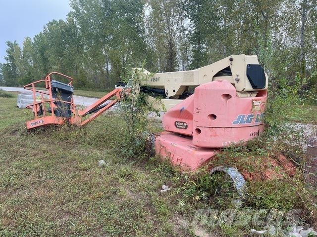 JLG E400AJPN Iseliikuvad poomtõstukid