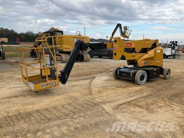 JLG E400AJPN Iseliikuvad poomtõstukid