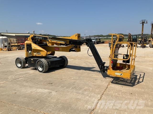 JLG E450AJ Iseliikuvad poomtõstukid