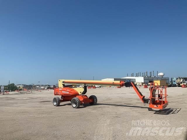 JLG E600JP Iseliikuvad poomtõstukid