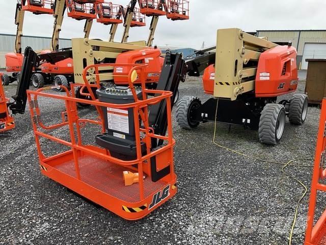 JLG EC450AJ Iseliikuvad poomtõstukid