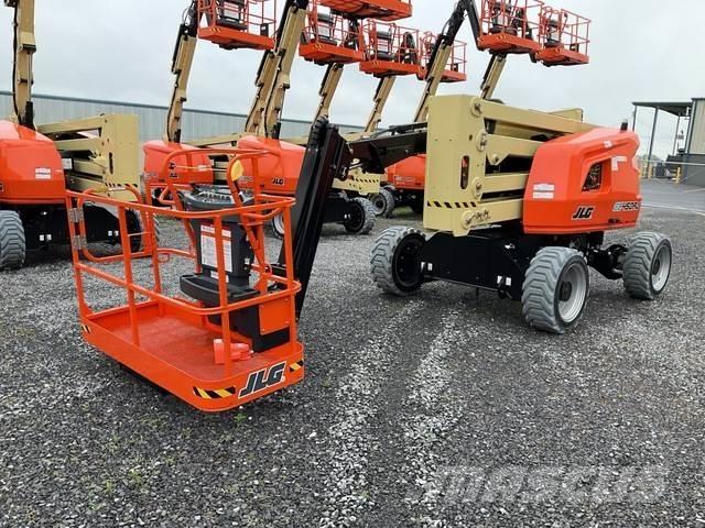 JLG EC450AJ Iseliikuvad poomtõstukid