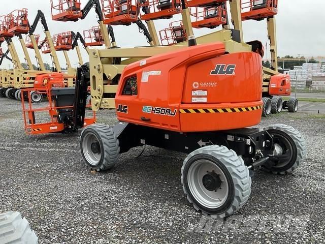 JLG EC450AJ Iseliikuvad poomtõstukid