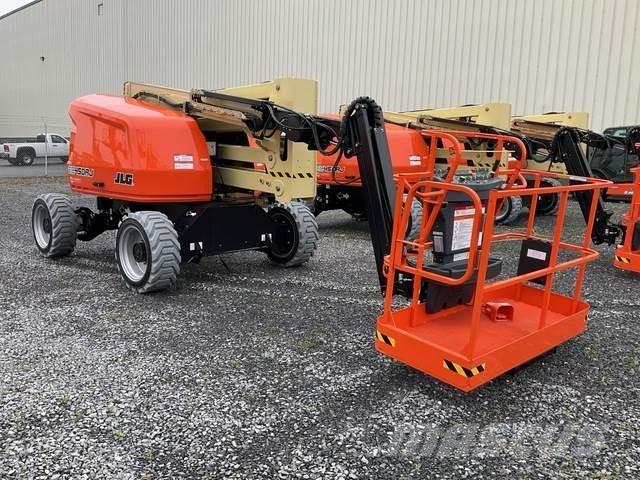 JLG EC450AJ Iseliikuvad poomtõstukid