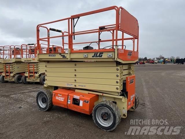 JLG M4069 Käärtõstukid