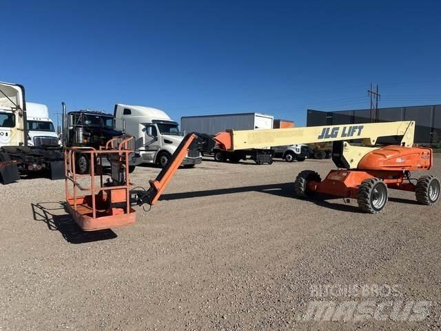 JLG M600JP Iseliikuvad poomtõstukid