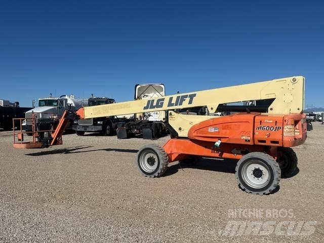 JLG M600JP Iseliikuvad poomtõstukid