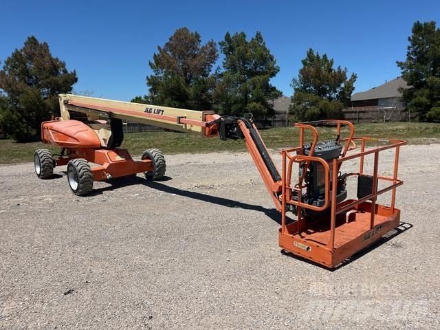 JLG M600JP Iseliikuvad poomtõstukid