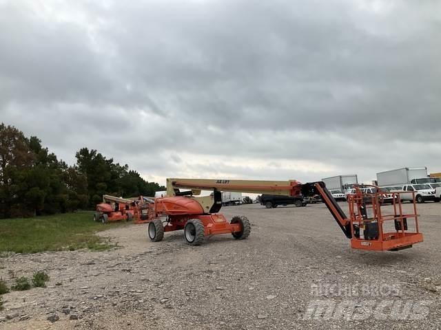 JLG M600JP Iseliikuvad poomtõstukid