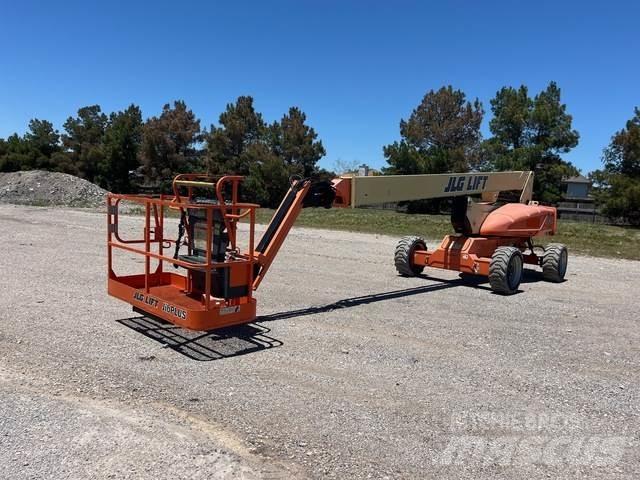 JLG M600JP Iseliikuvad poomtõstukid