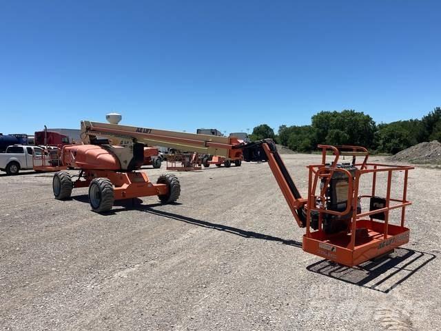 JLG M600JP Iseliikuvad poomtõstukid