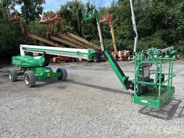 JLG M600JP Iseliikuvad poomtõstukid