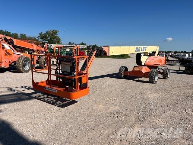 JLG M600JP Iseliikuvad poomtõstukid