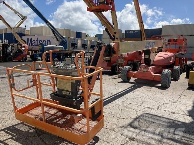 JLG M600JP Teleskoop poomtõstukid