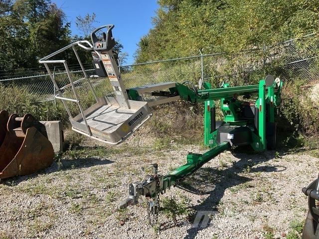 JLG T500J Järelveetavad korvtõstukid