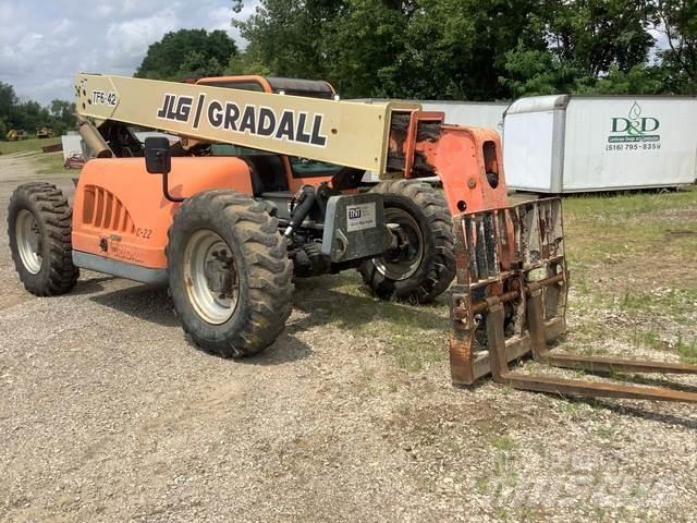 JLG TF6 42A Teleskooplaadurid
