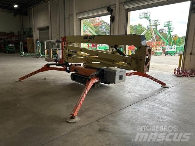 JLG X700AJ Iseliikuvad poomtõstukid