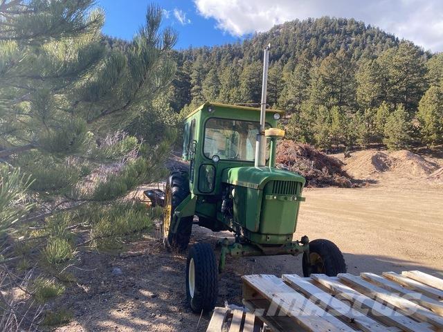 John Deere  Traktorid