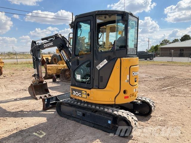 John Deere 30G Roomikekskavaatorid