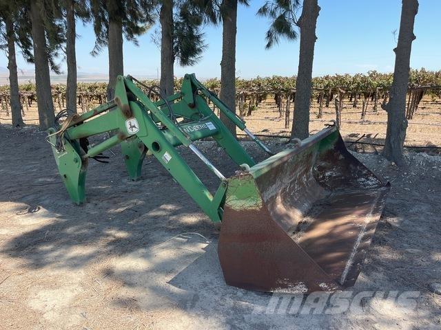 John Deere 640 Muu