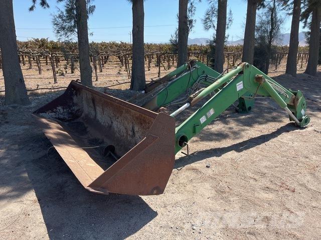 John Deere 741 Muu