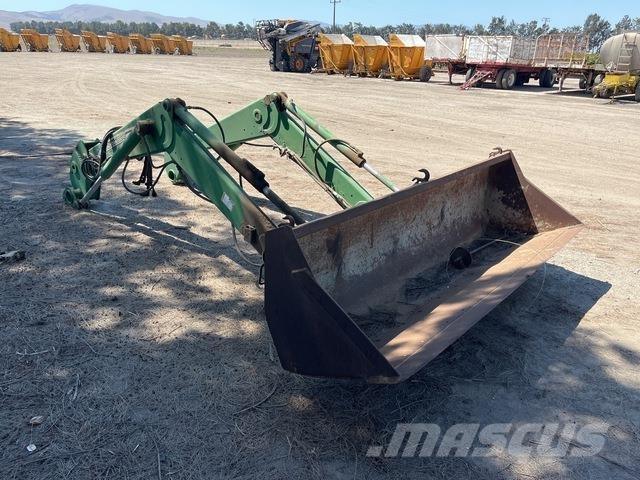 John Deere 741 Muu