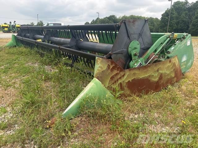 John Deere 925 Kombainide heedrid