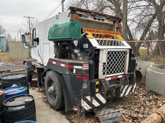 Johnston  Tänavapuhastusveokid