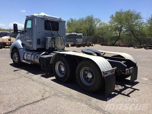 Kenworth T-680 Sadulveokid