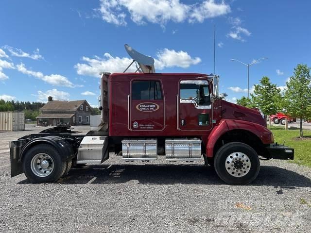 Kenworth T300 Sadulveokid