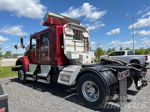Kenworth T300 Sadulveokid