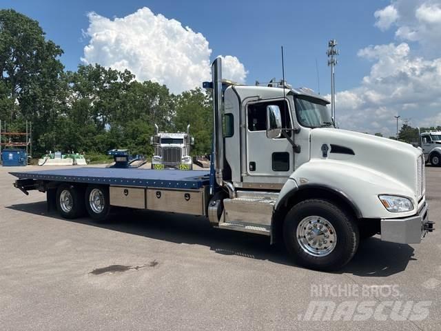 Kenworth T440 Puksiirid