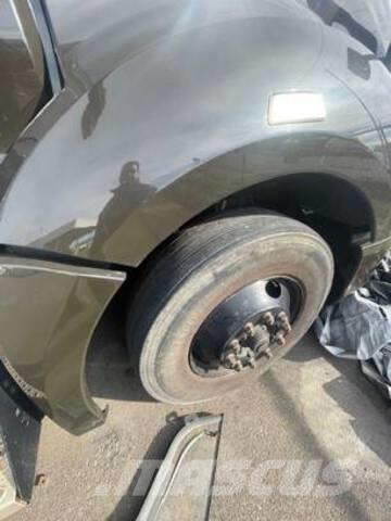 Kenworth T680 Sadulveokid