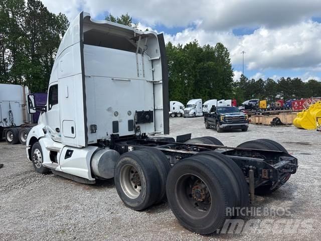 Kenworth T680 Sadulveokid