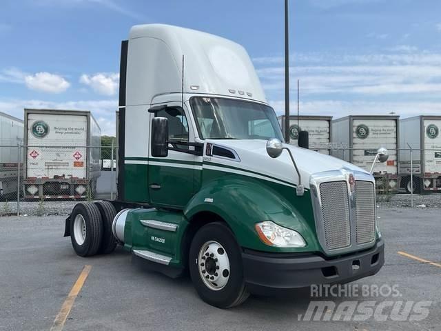 Kenworth T680 Sadulveokid