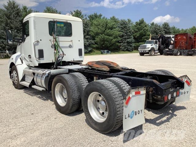 Kenworth T680 Sadulveokid