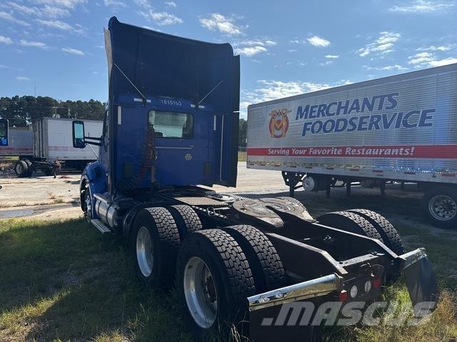 Kenworth T680 Sadulveokid