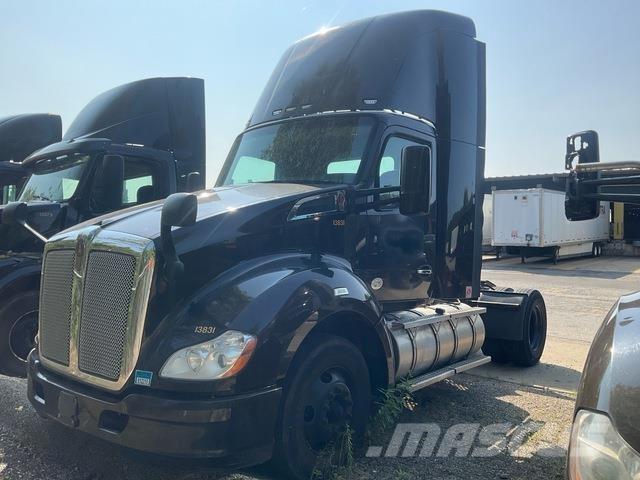 Kenworth T680 Sadulveokid
