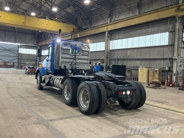 Kenworth T800 Sadulveokid