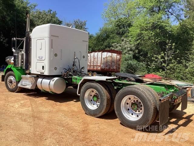 Kenworth T800 Sadulveokid