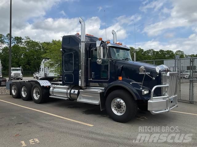 Kenworth T800 Sadulveokid