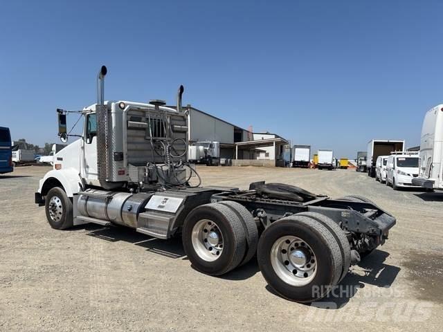 Kenworth T800 Sadulveokid