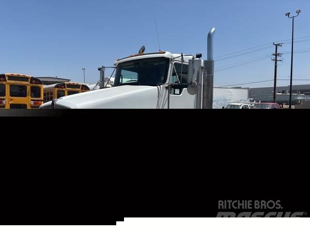 Kenworth T800 Sadulveokid