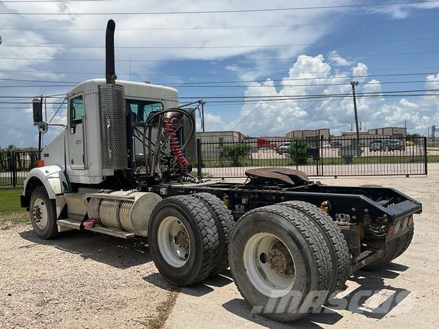 Kenworth T800 Sadulveokid