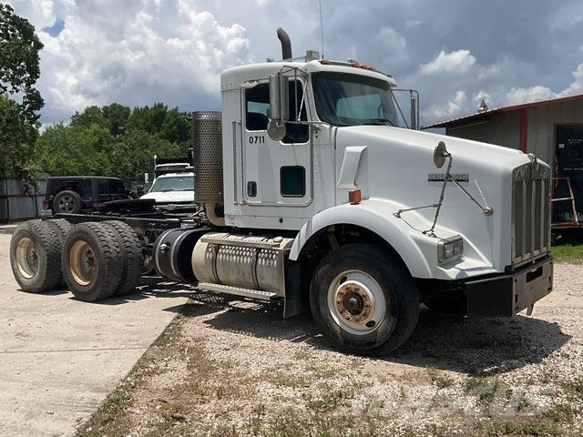 Kenworth T800 Sadulveokid