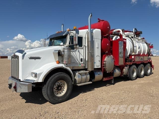 Kenworth T800 Roomikekskavaatorid
