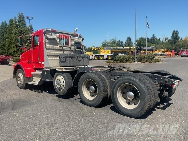 Kenworth T800 Sadulveokid