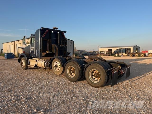 Kenworth T800 Sadulveokid